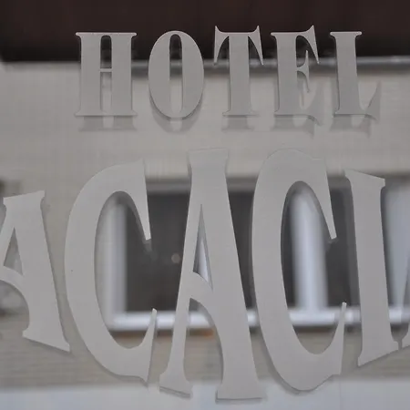 Отель Acacia